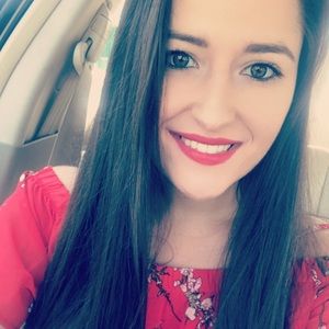 Meet your Posher, Mackenzie